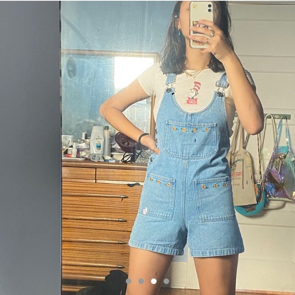 Flower overall shorts! - Picture 3 of 4